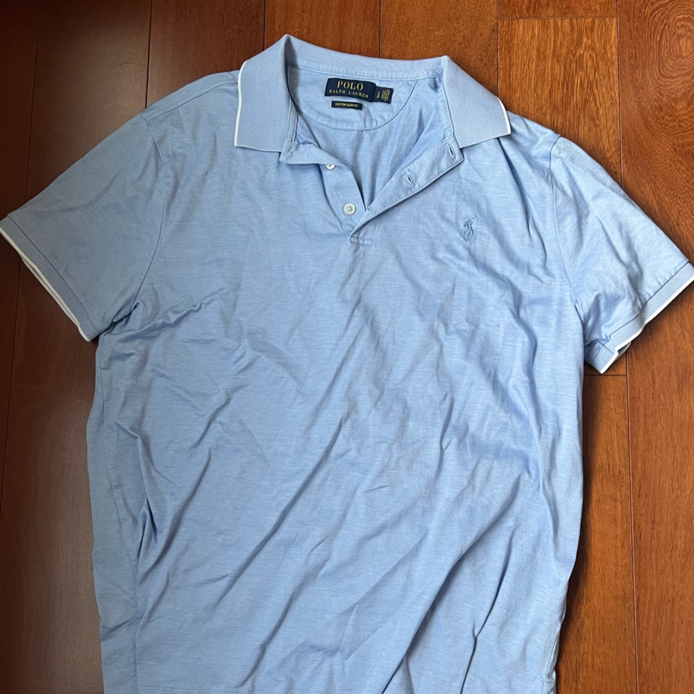 Men’s polo size large